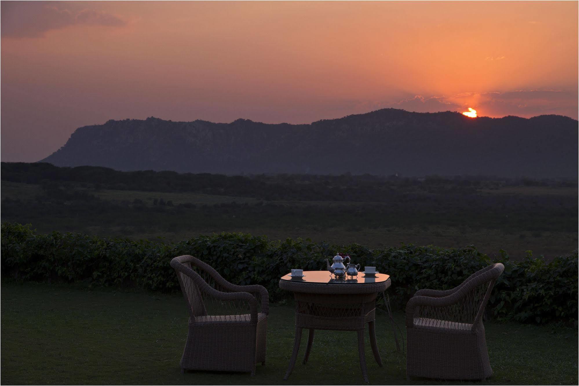Ramgarh Lodge, Jaipur - Ihcl Seleqtions Buitenkant foto